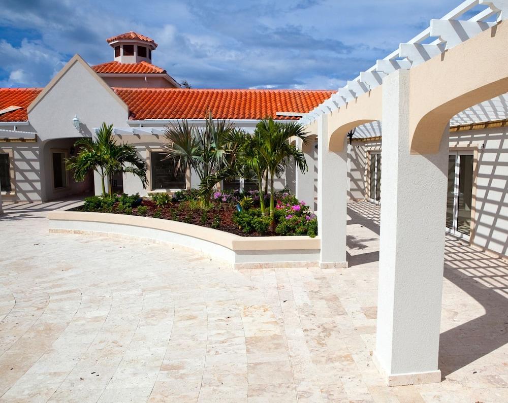 Hotel La Vista Azul Providenciales Eksteriør billede